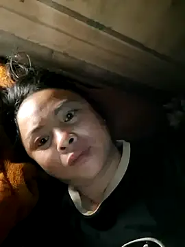 Snapshot of xuxulovezz chatting on November 2025 10:31:02 PM xuxulovezz online show from November 2025 10:31:02 PM