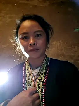 Snapshot of xuxulovezz chatting on November 2025 11:43:01 AM xuxulovezz online show from November 2025 11:43:01 AM