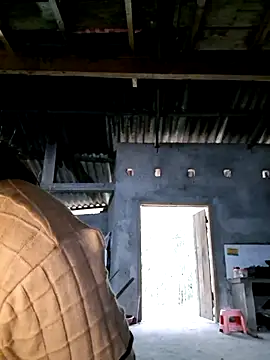 Snapshot of xuxulovezz chatting on December 2025 12:18:01 AM xuxulovezz online show from December 2025 12:18:01 AM