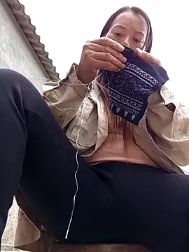 Smile-sexy online show from November 2025 06:25:01 AM