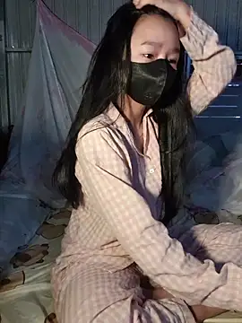 Snapshot of Helen-Tran chatting on February 2026 02:41:01 AM Helen-Tran online show from February 2026 02:41:01 AM