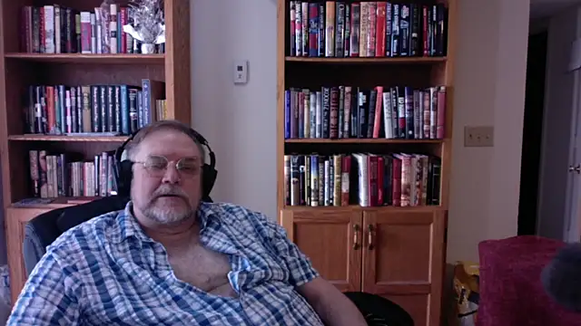 Vinyl22xh online show from March 2026 09:22:02 PM