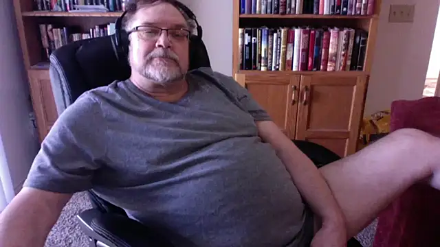 Vinyl22xh online show from March 2026 03:50:02 PM