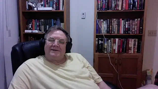 Vinyl22xh online show from June 2026 02:57:01 AM