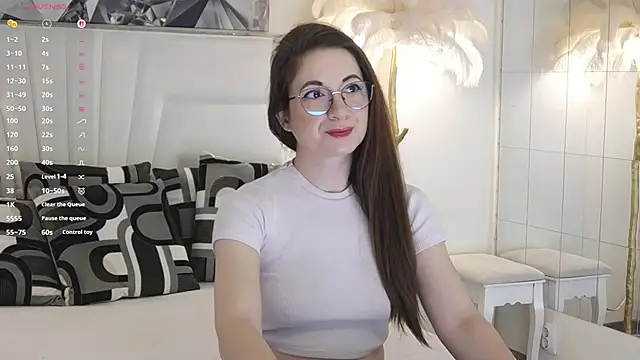 JennaClover online show from May 2026 05:02:02 AM