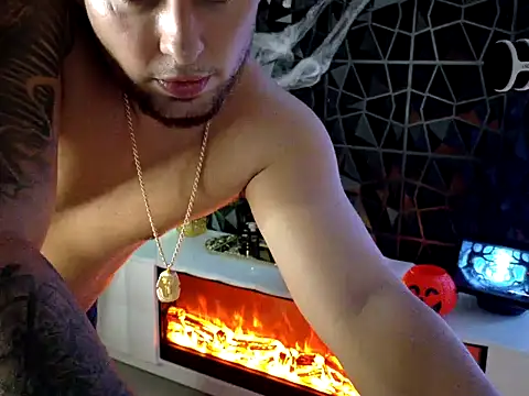 Snapshot of maximus888A chatting on October 2025 10:28:02 PM maximus888A online show from October 2025 10:28:02 PM