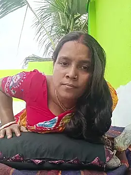 Snapshot of reya743 chatting on February 2026 09:49:02 AM reya743 online show from February 2026 09:49:02 AM