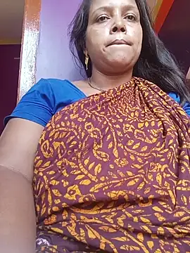 Snapshot of reya743 chatting on April 2026 06:00:02 AM reya743 online show from April 2026 06:00:02 AM