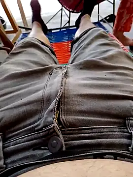 SALCEDO 041198 online show from October 2025 07:11:01 PM