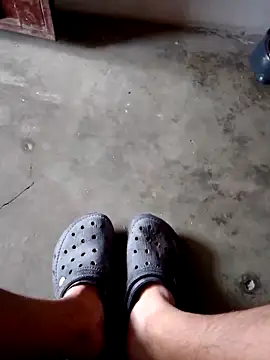 SALCEDO 041198 online show from October 2025 11:33:02 AM