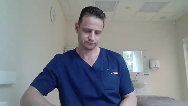 Snapshot of Freeze_Fire chatting on September 2025 02:22:01 PM Freeze Fire online show from September 2025 02:22:01 PM