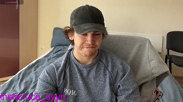 Snapshot of luca_syn chatting on October 2025 08:34:02 AM luca syn online show from October 2025 08:34:02 AM