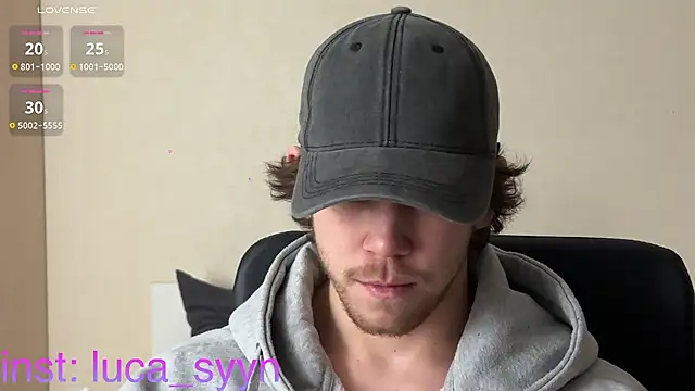 Snapshot of luca_syn chatting on October 2025 02:30:02 PM luca syn online show from October 2025 02:30:02 PM