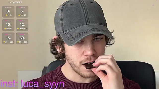 Snapshot of luca_syn chatting on October 2025 12:06:01 PM luca syn online show from October 2025 12:06:01 PM