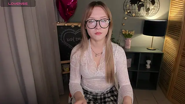 Snapshot of elliupp chatting on October 2025 10:01:02 AM elliupp online show from October 2025 10:01:02 AM