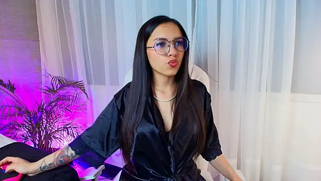 Snapshot of eimi_rosse18 chatting on October 2025 12:27:01 PM eimi rosse18 online show from October 2025 12:27:01 PM