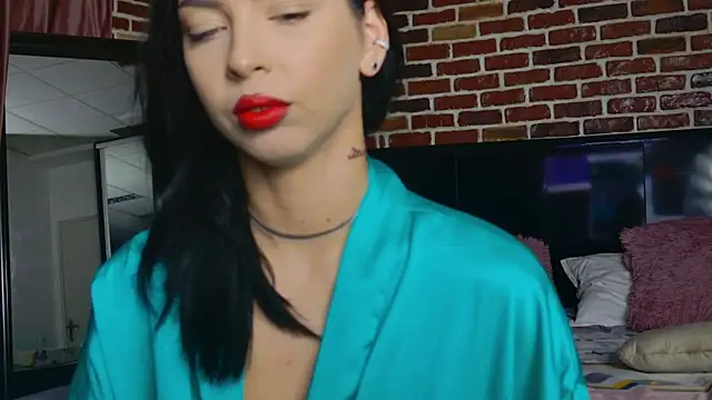 Snapshot of MeganSin_ chatting on October 2025 04:43:01 AM MeganSin online show from October 2025 04:43:01 AM