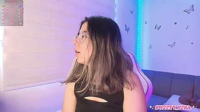 sweettvera online show from April 2026 12:51:02 PM