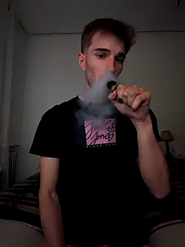 jorgeereyy online show from February 2026 07:01:02 PM