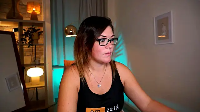 mrs fllowerr online show from October 2025 04:40:01 PM