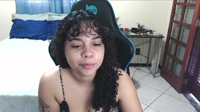 sweetamy326 online show from May 2026 12:43:02 PM