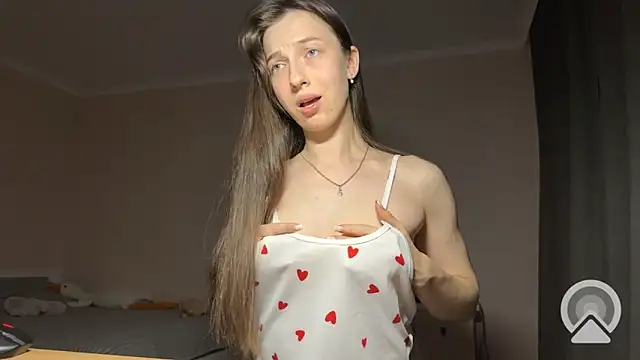 Snapshot of Prettyyy_Angel chatting on November 2025 05:38:01 PM Prettyyy Angel online show from November 2025 05:38:01 PM