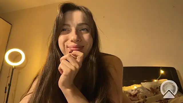 Snapshot of Prettyyy_Angel chatting on December 2025 11:19:01 AM Prettyyy Angel online show from December 2025 11:19:01 AM