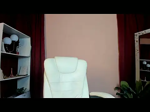 Snapshot of Zarasolei chatting on September 2025 11:40:01 PM Zarasolei online show from September 2025 11:40:01 PM