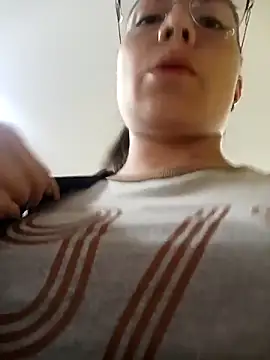 Mia-love-03 online show from October 2025 08:49:01 PM