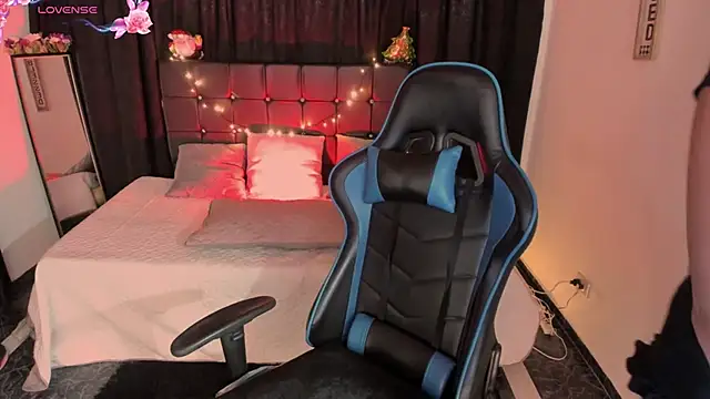 Snapshot of Hanna_MA chatting on December 2025 02:56:02 PM Hanna MA online show from December 2025 02:56:02 PM