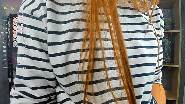 Snapshot of ElenoreReth chatting on October 2025 01:19:02 AM ElenoreReth online show from October 2025 01:19:02 AM