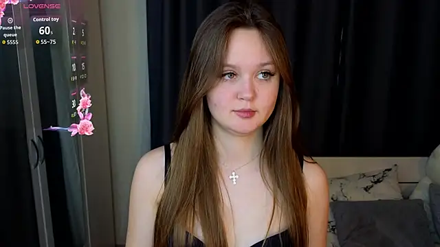 ElenoreReth online show from April 2026 02:27:02 AM