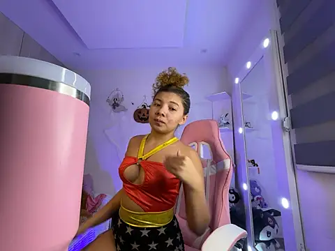 Snapshot of Gaby_002 chatting on October 2025 01:42:02 AM Gaby 002 online show from October 2025 01:42:02 AM