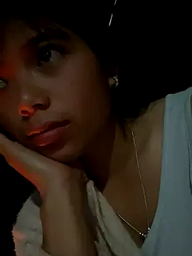 Snapshot of Suki_babyy chatting on November 2025 12:33:01 AM Suki babyy online show from November 2025 12:33:01 AM