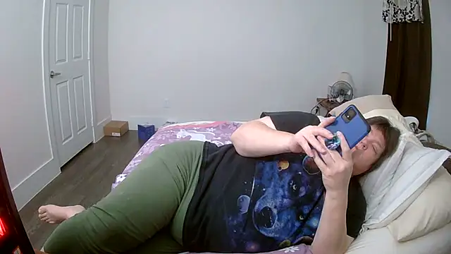 Snapshot of Buggy1965 chatting on December 2025 02:45:02 PM Buggy1965 online show from December 2025 02:45:02 PM