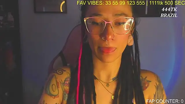 Snapshot of Miss_Palpatine chatting on September 2025 10:01:02 PM Miss Palpatine online show from September 2025 10:01:02 PM