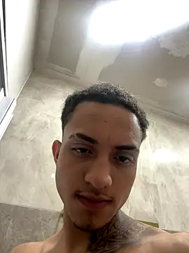 Snapshot of henrique61 chatting on October 2025 08:26:02 AM henrique61 online show from October 2025 08:26:02 AM