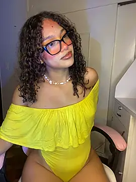 PrettyLia online show from March 2026 03:39:01 AM