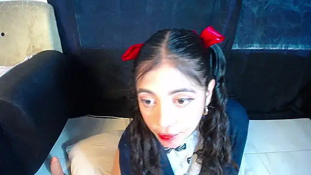 Isis Valen online show from November 2025 09:30:02 PM