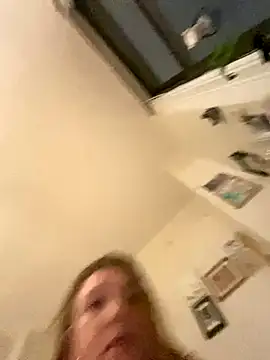 Snapshot of Seturselfonfire chatting on October 2025 08:58:01 AM Seturselfonfire online show from October 2025 08:58:01 AM