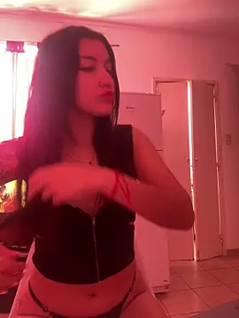 Snapshot of KarenG2025 chatting on November 2025 04:29:01 PM KarenG2025 online show from November 2025 04:29:01 PM