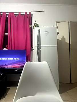 Snapshot of KarenG2025 chatting on November 2025 04:14:02 AM KarenG2025 online show from November 2025 04:14:02 AM