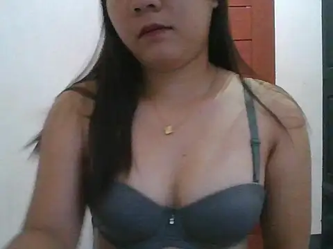 Snapshot of _charmingpixie15 chatting on March 2026 04:17:02 AM charmingpixie15 online show from March 2026 04:17:02 AM