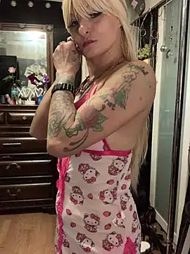 Snapshot of blondebarbiebae chatting on March 2026 12:36:02 AM blondebarbiebae online show from March 2026 12:36:02 AM