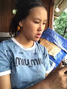 Snapshot of Mai_lovely chatting on October 2025 01:59:01 AM Mai lovely online show from October 2025 01:59:01 AM