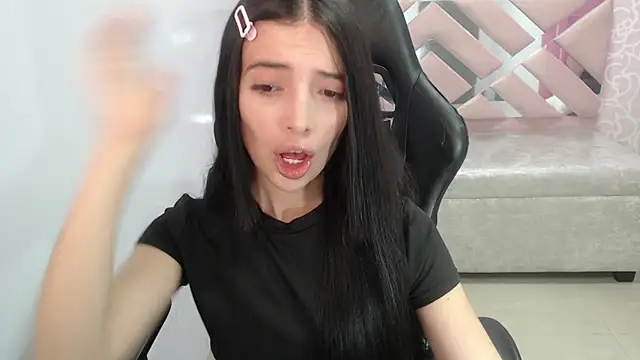 Snapshot of cynthia_ch chatting on November 2025 11:52:02 AM cynthia ch online show from November 2025 11:52:02 AM