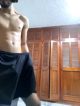 zkendell01 online show from November 2025 05:10:02 AM