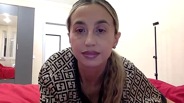 Jeyvaris online show from November 2025 06:42:02 PM