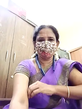 Snapshot of tamil_Boomika chatting on April 2026 05:04:02 PM tamil Boomika online show from April 2026 05:04:02 PM