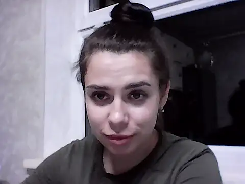 Snapshot of LindaLoverx chatting on September 2025 02:44:02 PM LindaLoverx online show from September 2025 02:44:02 PM